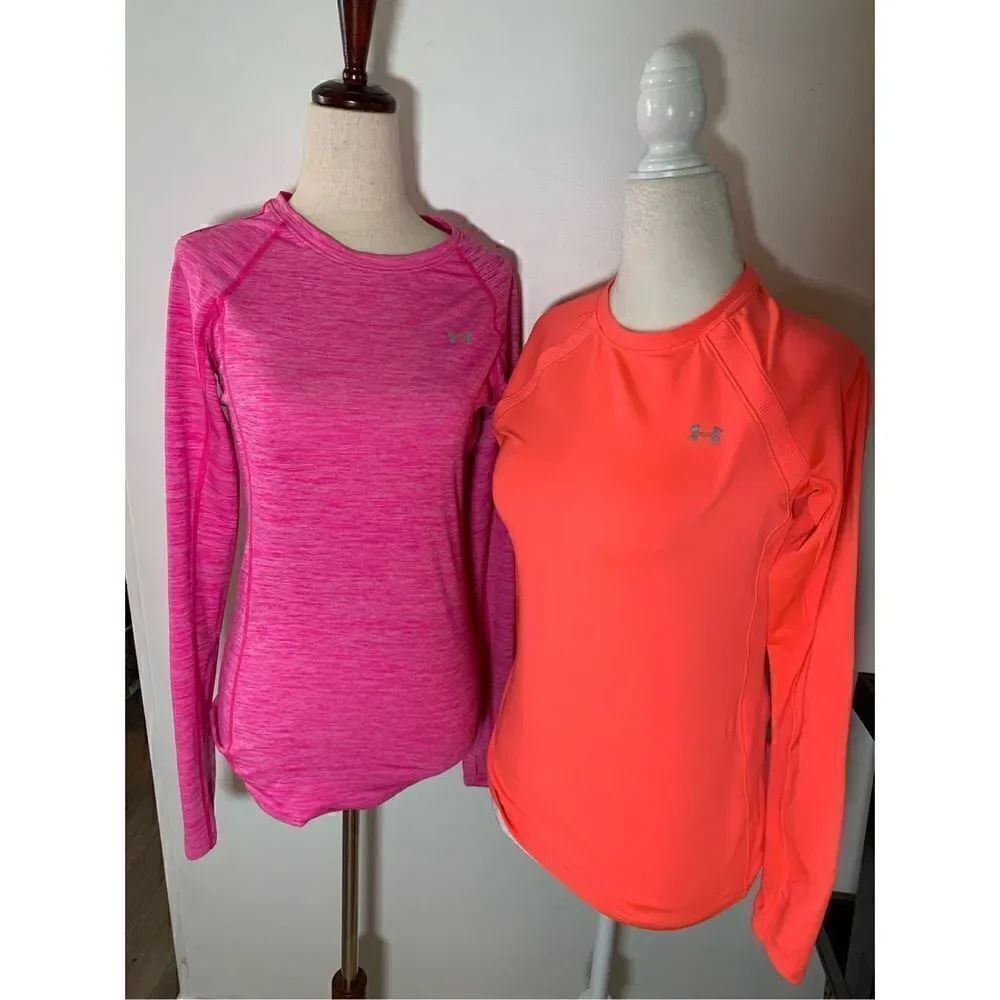 Under armor long sleeve shirt size small bundle